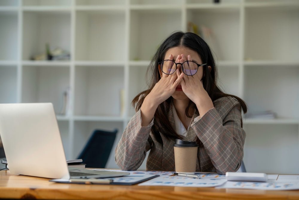 5-HTP vs. Melatonin: Which supplement is better for sleep? - Healthbox